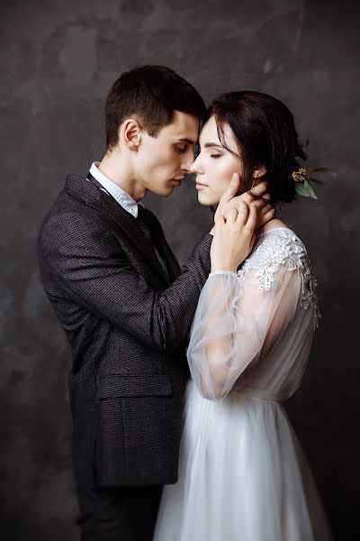 Wedding photographer Polina Nikitina (amyleea2ls). Photo of 15 December 2019