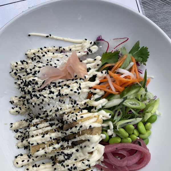 Poke bowl with salt and pepper tofu