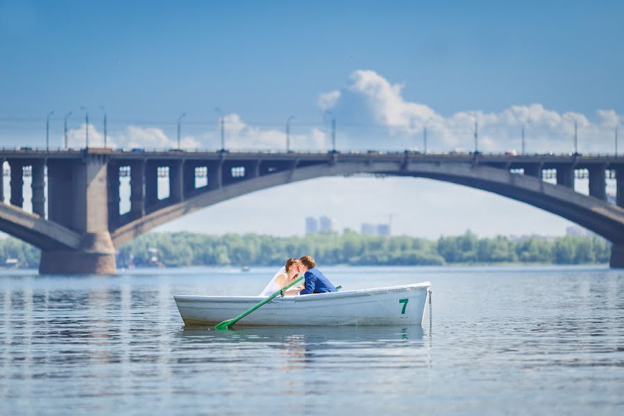 Wedding photographer Andrey Zhvakin (andy-z-z). Photo of 12 September 2015