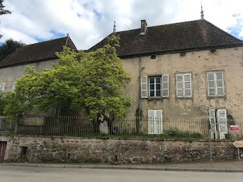 maison à La Clayette (71)