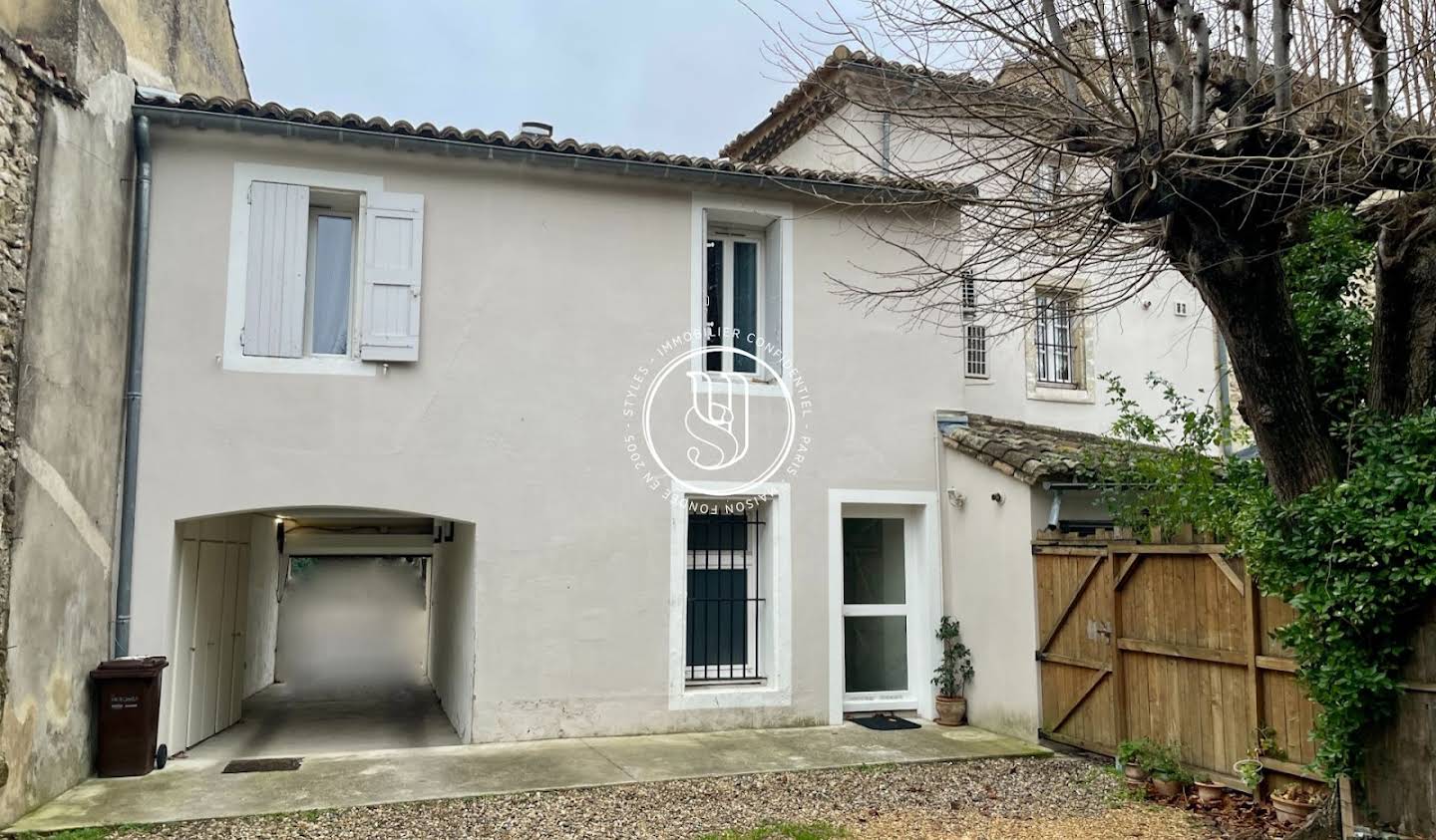 Apartment with terrace Uzès