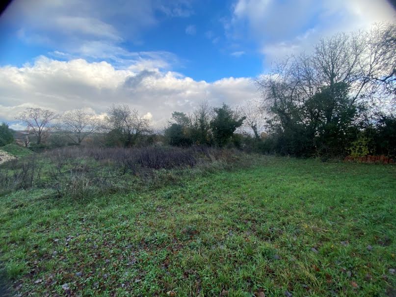 Vente terrain  1035 m² à Mouthiers-sur-Boëme (16440), 30 000 €