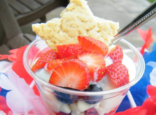 Patriotic Parfaits
#dessert
#breakfast
#yogurt
#memorialday 
#4thofjuly
#fruit