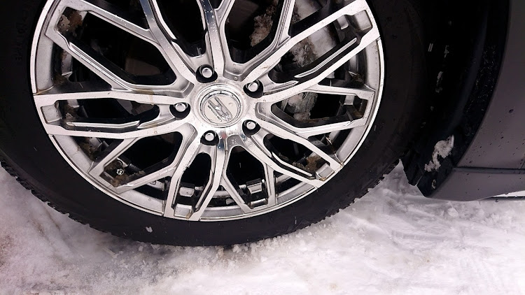 CX-3の雪山をナメてはいけなかった・洗礼を受ける・サバイバル体験・暫くは大人しくしてよう・③も頑張った(ง •̀_•́)งに関するカスタム事例の投稿画像5枚目