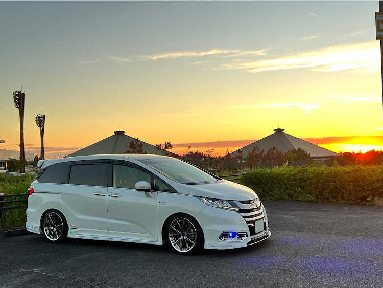 オデッセイのマジックアワーと愛車・洗車に関するカスタム事例の投稿画像3枚目