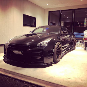 NISSAN GT-R R35