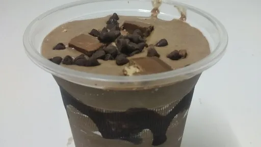 Kit Kat Chocolate Thick Shake