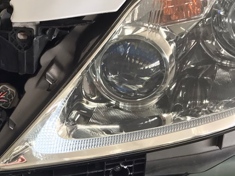 LSのレクサスLS・DIY・医療従事者にエールを❗️・端っこまで光らせたい・プチMTに関するカスタム事例の投稿画像3枚目