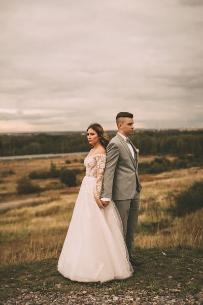 Fotógrafo de casamento Daniil Virov (virov). Foto de 19 de abril 2021