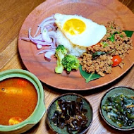 泰飽泰式飯麵吧