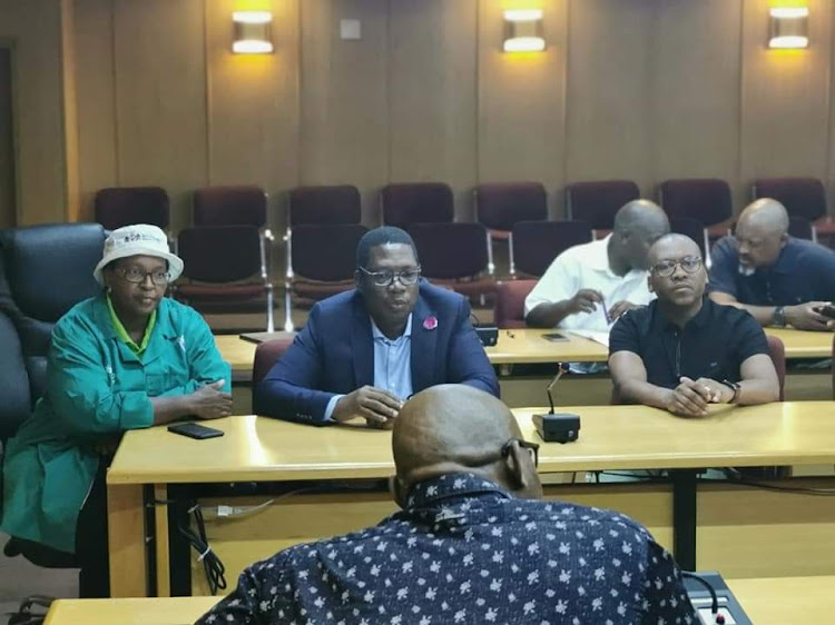 Acting Gauteng premier Panyaza Lesufi, centre, MEC for community safety Faith Mazibuko and MEC for health Bandile Masuku at the Helen Joseph Hospital visiting victims of the New Year Melville shooting incident on January 3 2020.