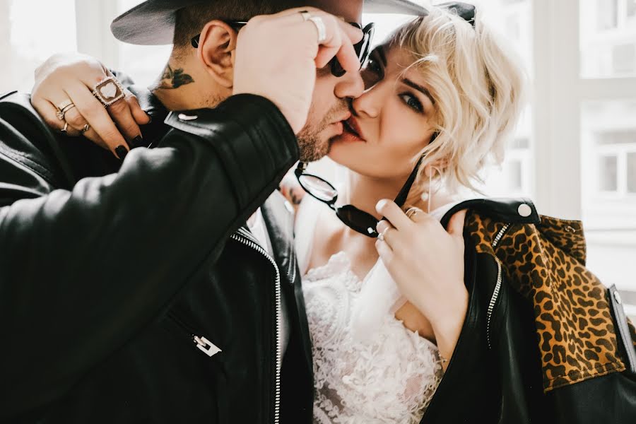 Svatební fotograf Nastya Dubrovina (nastyadubrovina). Fotografie z 8.dubna 2019