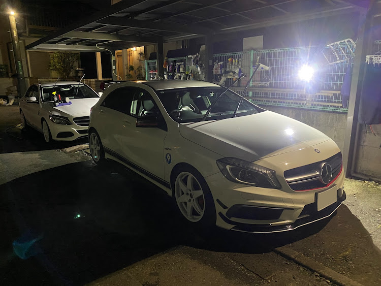 Cクラス セダンの洗(ALIVE)部・内窓クリーナー・ワイプオフ・夜洗車・くらやみ祭に関するカスタム事例の投稿画像1枚目