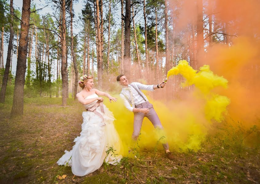 Fotógrafo de casamento Veronika Zozulya (veronichzz). Foto de 24 de agosto 2015