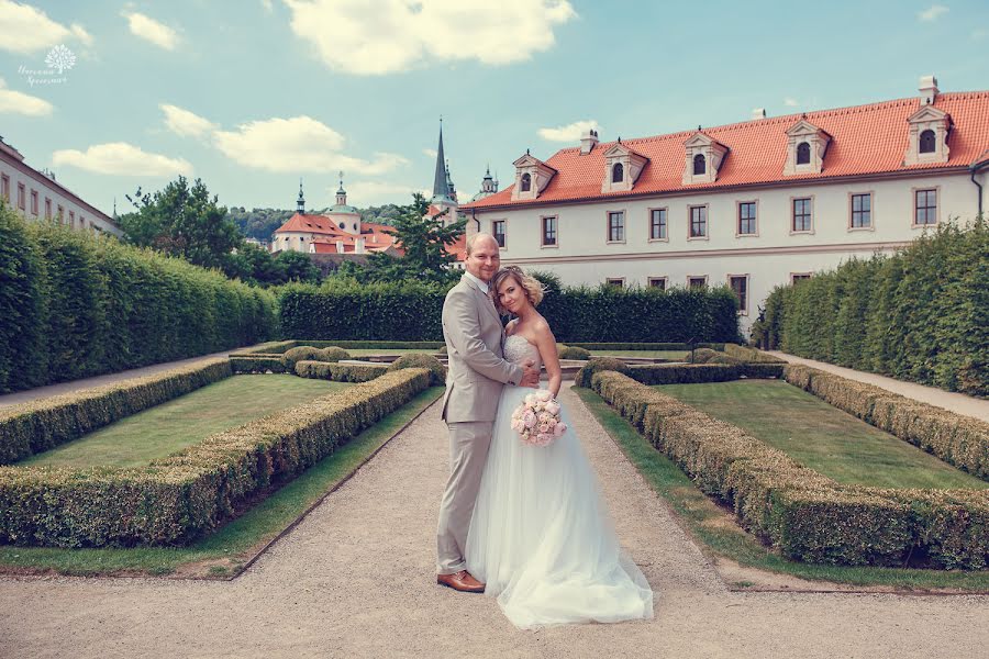 ช่างภาพงานแต่งงาน Natalya Khrestina (zuhra2013) ภาพเมื่อ 20 พฤษภาคม 2019