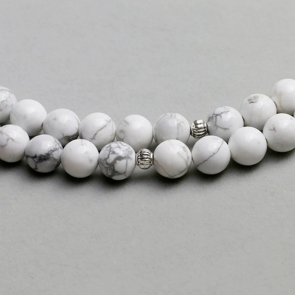 Beads de flores de piedra blanca