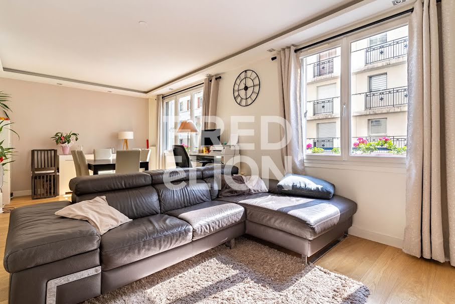 Vente appartement 5 pièces 75 m² à Paris 15ème (75015), 740 000 €