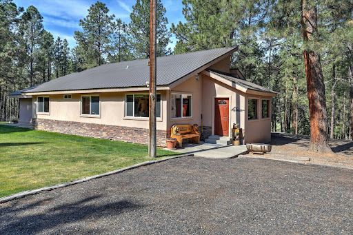 Luxury property for sale in Pagosa Springs (United States) - Modern house surrounded by green trees