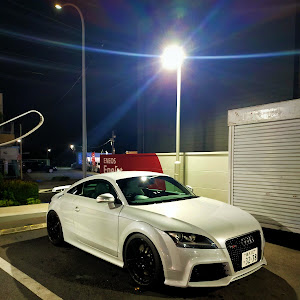 TT RS クーペ