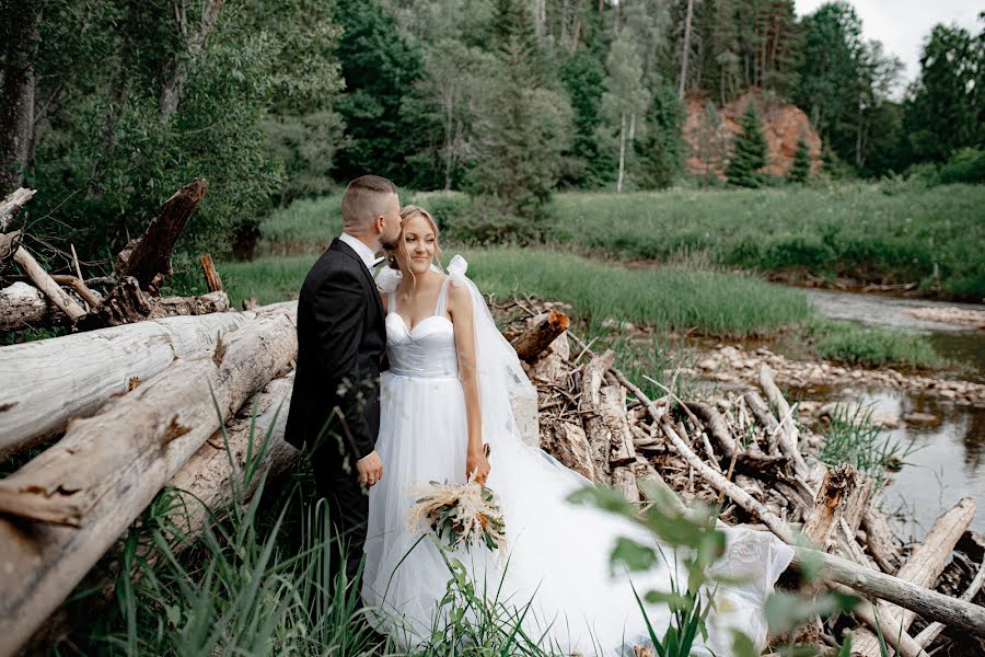 Fotógrafo de casamento Artis Dzelzskalns (dzelzskalns). Foto de 16 de fevereiro