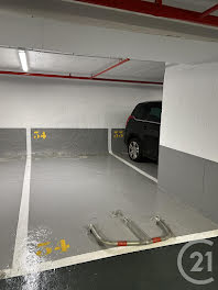 parking à Paris 9ème (75)