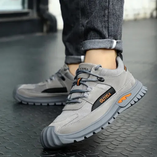 Title 14, Steel toe safety shoes anti-smash and anti-punc...