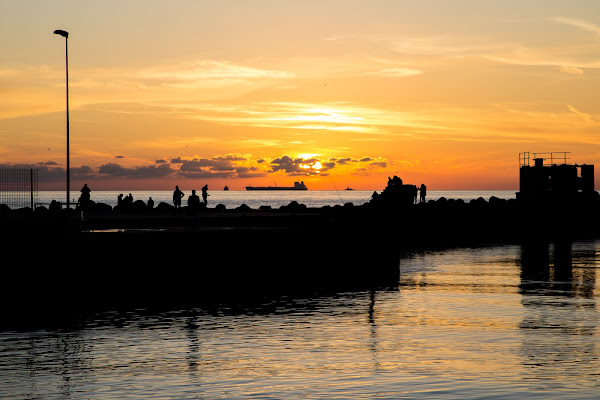 Darsena al tramonto di alessandro_lantieri