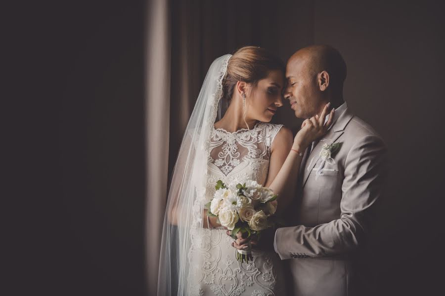 Wedding photographer Stanislav Stratiev (stratiev). Photo of 15 April 2019