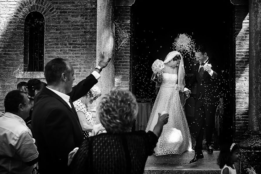 Fotografo di matrimoni Marco Cammertoni (marcocammertoni). Foto del 21 aprile 2021