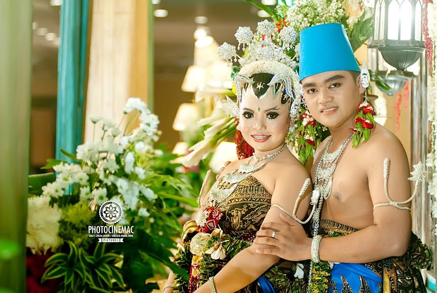 Wedding photographer Haris Sujatmiko (photocinemac). Photo of 15 May 2018