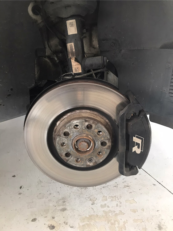 ゴルフ Rのわんちゃんさんが投稿したカスタム事例の投稿画像1枚目