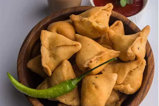 Malai Paneer Samosa [3 Pieces]