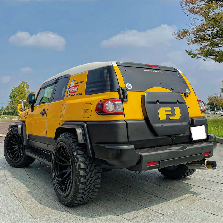 FJクルーザーの低そうで低くない少し低い車・丸目倶楽部・新型ランクル・アクアドーム熊本に関するカスタム事例の投稿画像1枚目