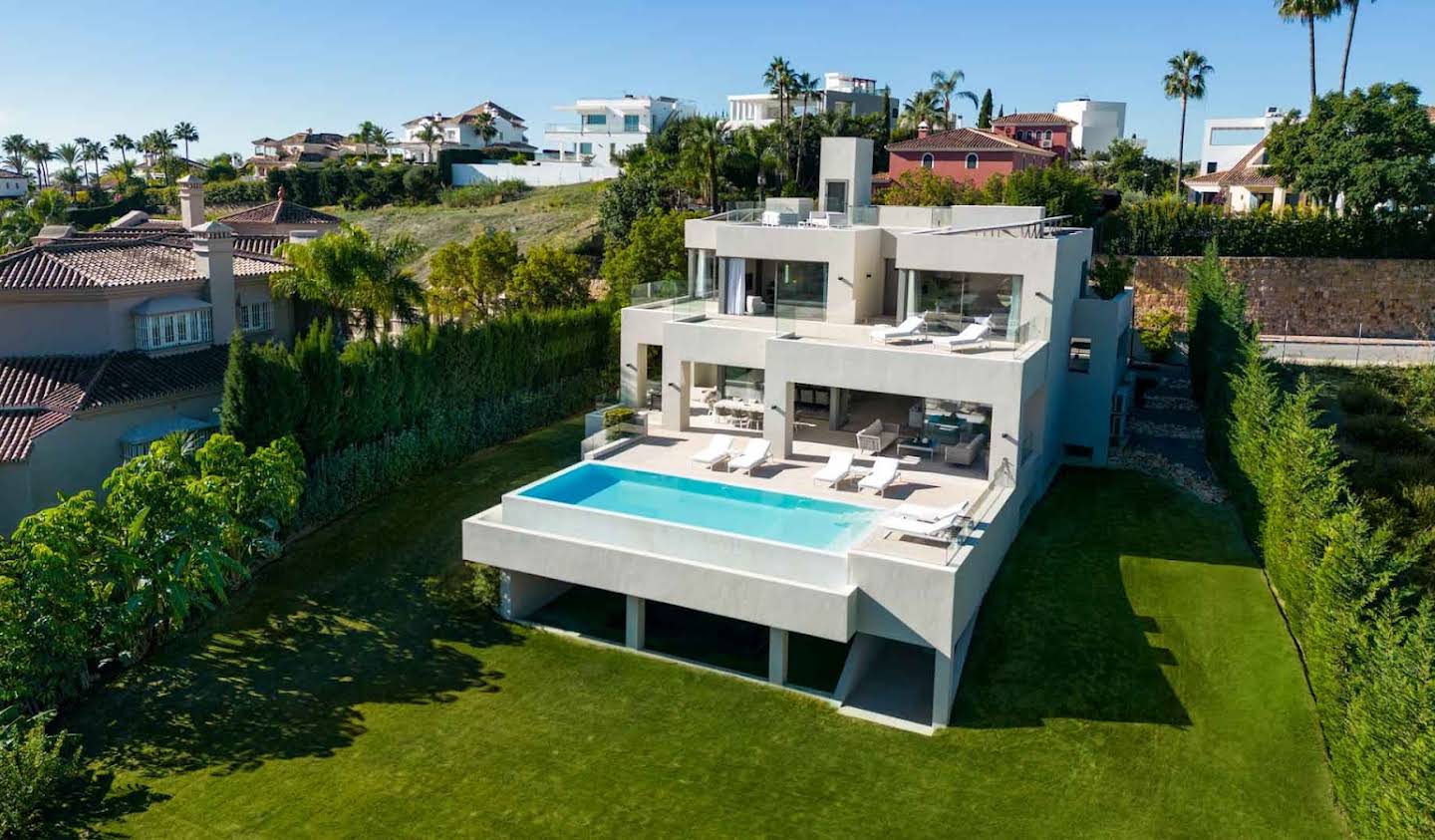 Villa with terrace Marbella