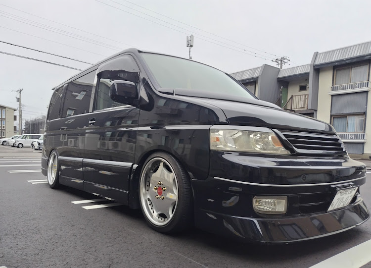 ステップワゴンの石川県・RF3・RF頑張ろう委員会・タイヤ、ホイール交換・シャレン AXに関するカスタム事例の投稿画像3枚目