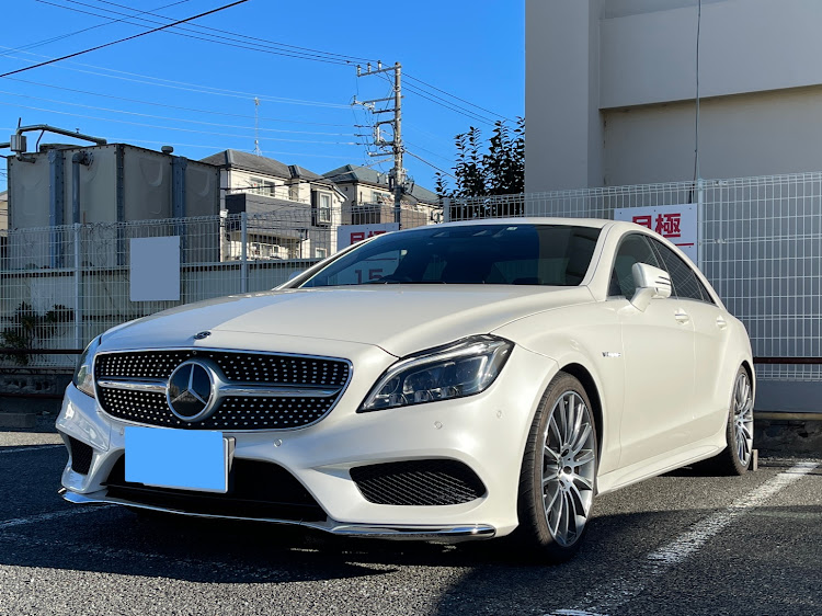 品 1/43 メルセデスベンツ C218 CLS ホワイト W218