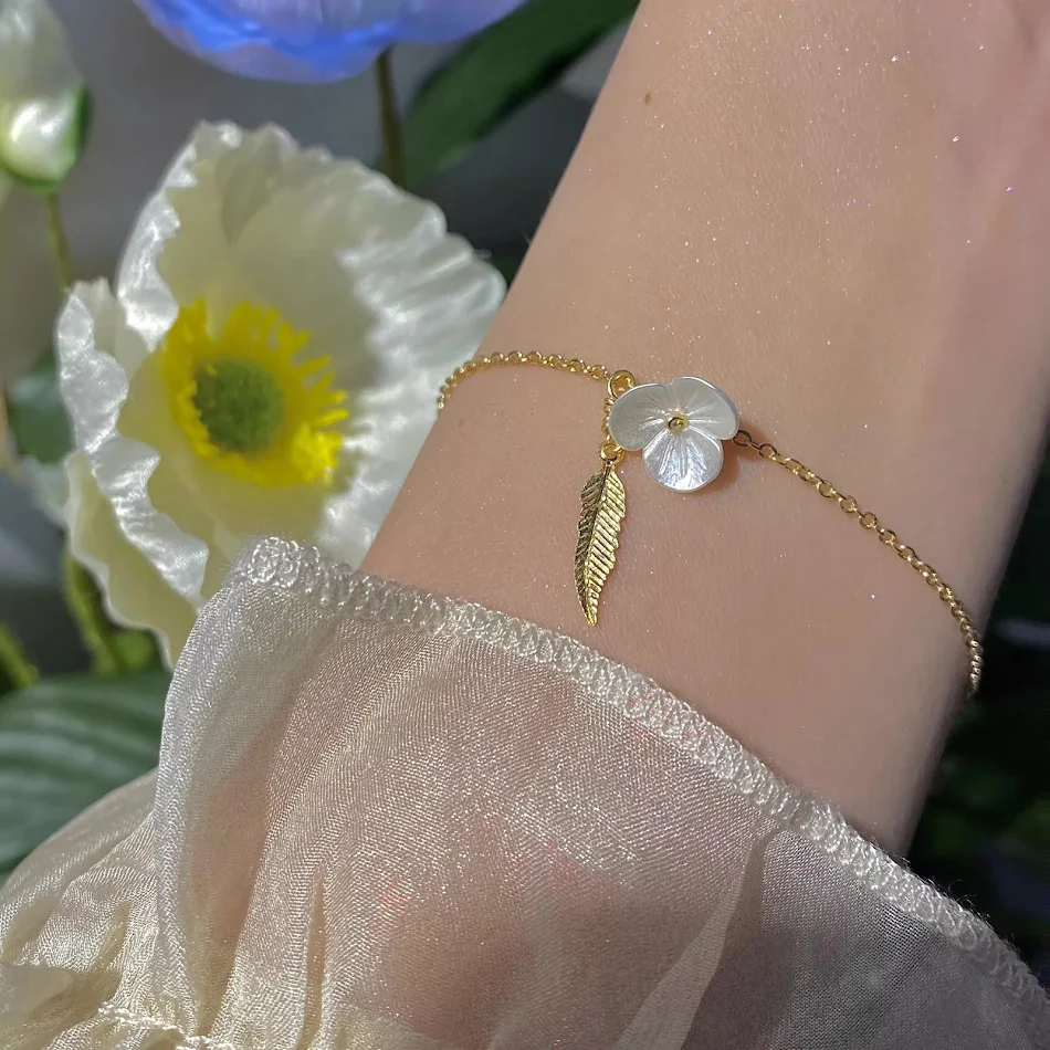 Dames Petal Armband Hoge Kwaliteit Licht Luxe Design Exclusieve Sieraden voor Vriendinnen Perfect Geschenk Elegante Uitstraling