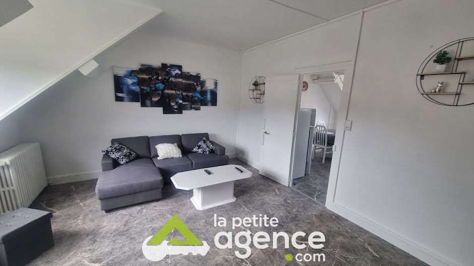 Location  appartement 3 pièces 60 m² à Vierzon (18100), 550 €