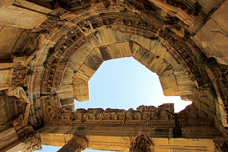 POR EL VALLE DE BEKAA (II): BAALBEK, ZAHLE Y KSARA - POR LÍBANO COMO PEDRO POR EL PAÍS DEL CEDRO (9)