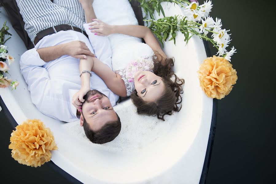 Fotógrafo de bodas Alla Relyan (allarelian). Foto del 12 de agosto 2015