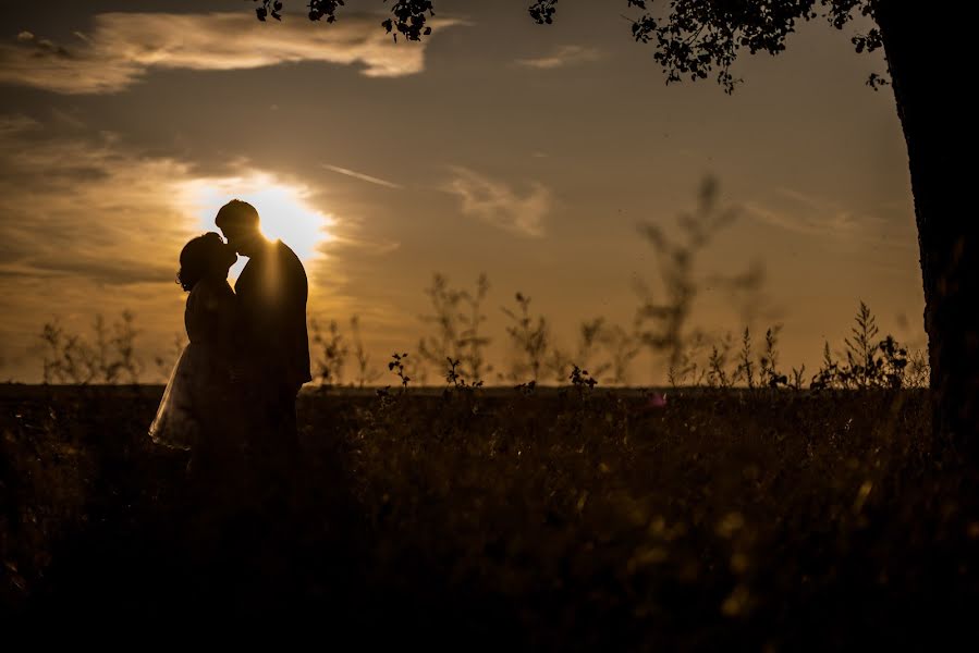 Hochzeitsfotograf Remus Simion (simonsstudio). Foto vom 22. März 2018