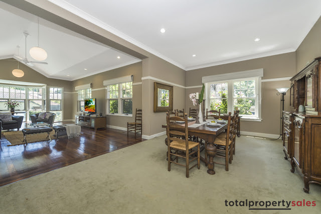 Wooden floorboards are still used in the Bungalow style