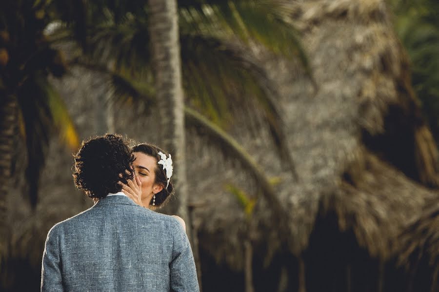 Fotografo di matrimoni Kike Y Kathe (kkestudios). Foto del 7 marzo 2016