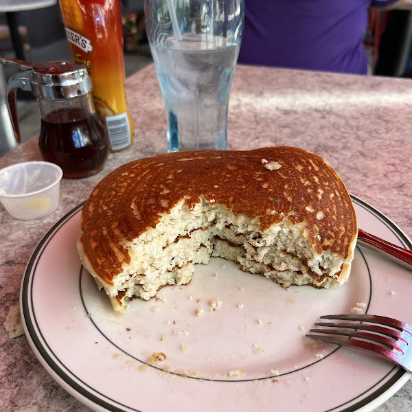 Giant pancakes. Definitely only get one.