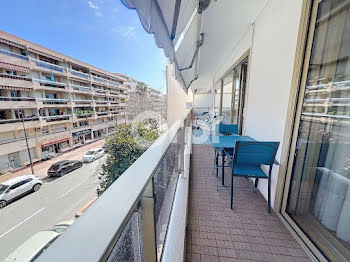 appartement à Juan les pins (06)