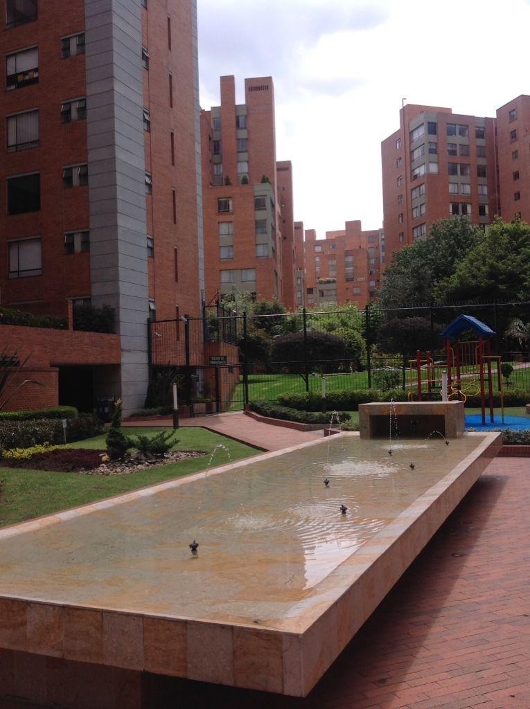 Apartamento En Venta - La Carolina, Bogota