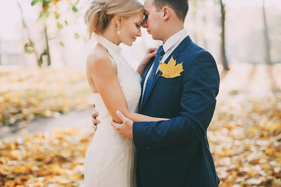 Fotógrafo de casamento Lyudmila Romashkina (romashkina). Foto de 23 de dezembro 2015