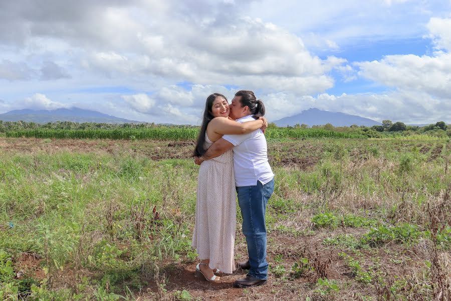 Fotografo di matrimoni Ana Hr  Gasperin (anagasperin). Foto del 22 agosto 2022