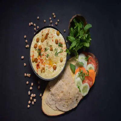 Hummus With Roti