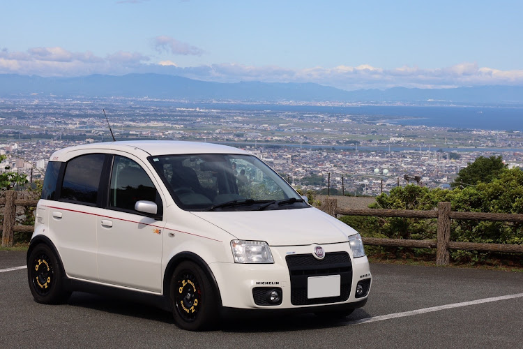 パンダのカッコカワイイ愛車・パンダ100HPに関するカスタム事例の投稿画像1枚目